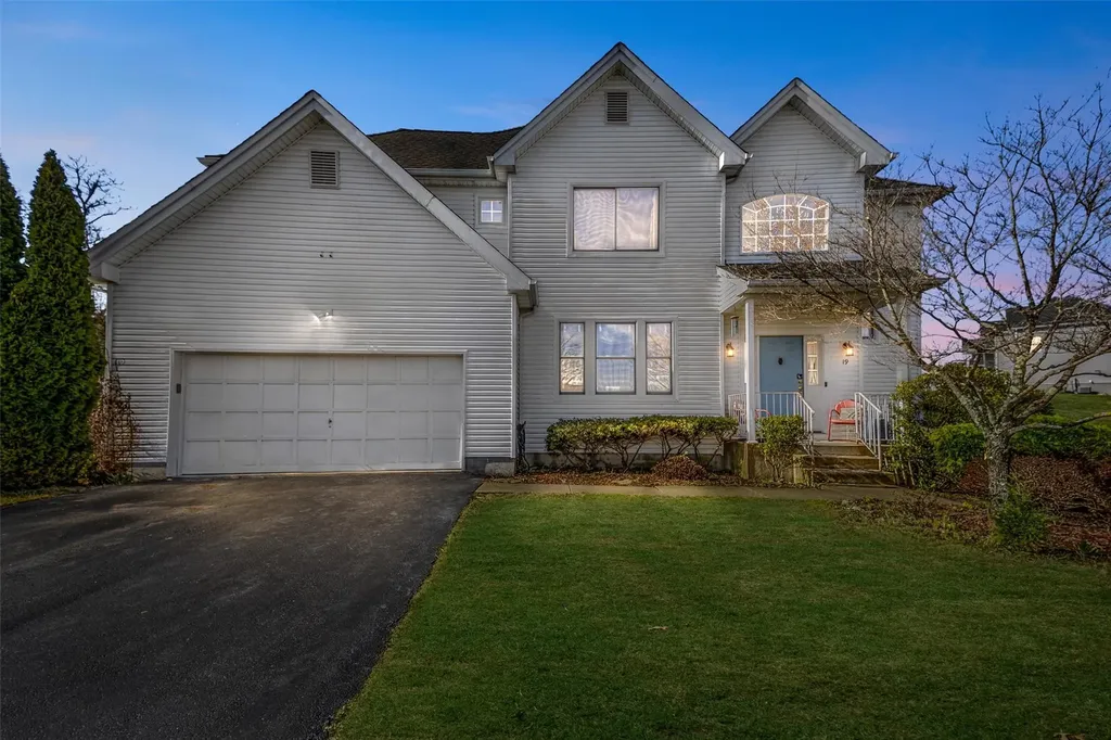 19 Arcadian Place Fishkill NY 12524