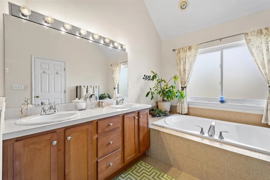 19 Arcadian Place Fishkill NY 12524