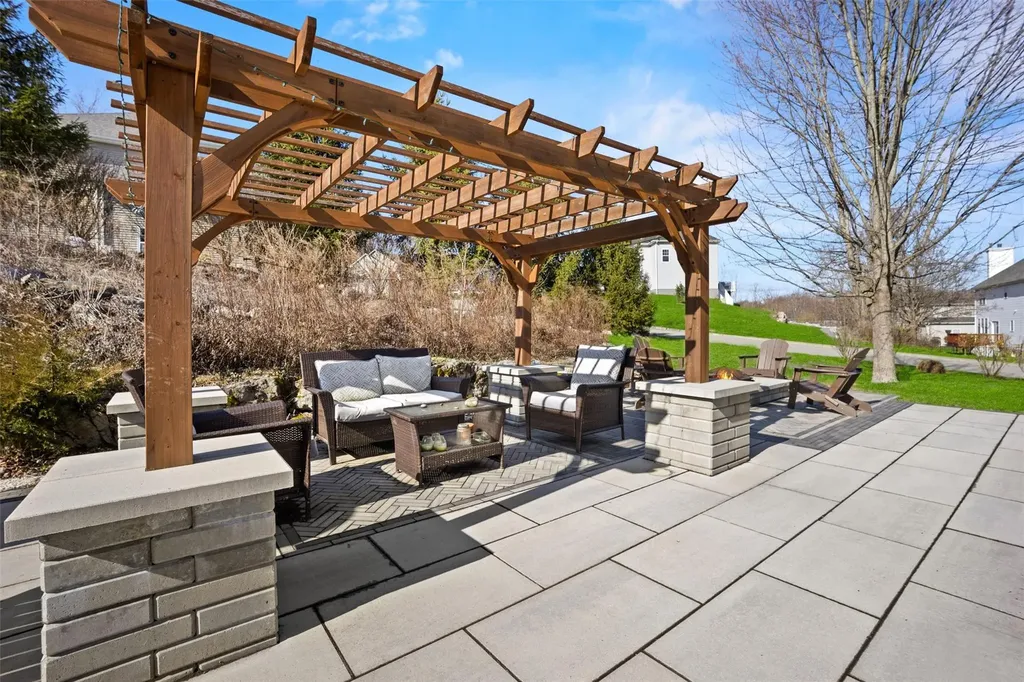 19 Arcadian Place Fishkill NY 12524
