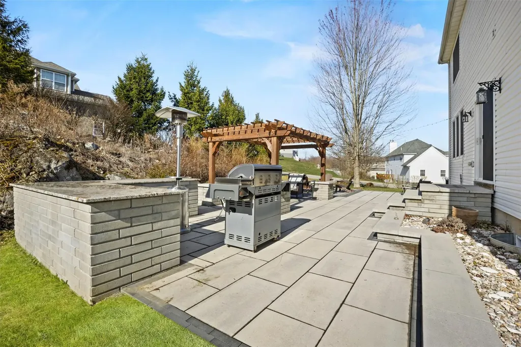 19 Arcadian Place Fishkill NY 12524