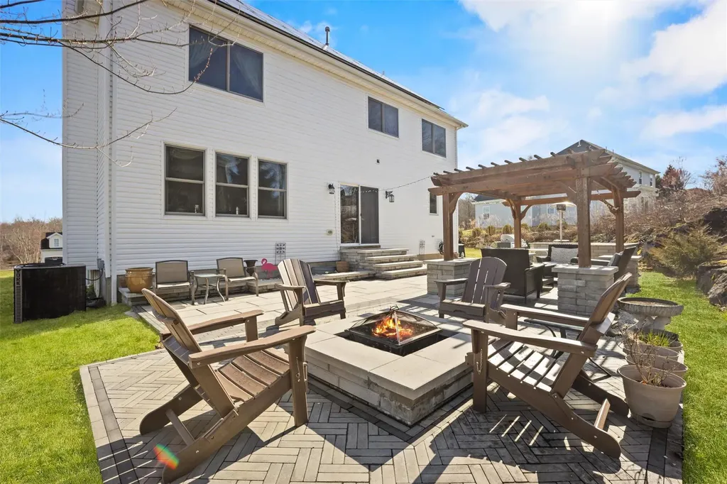 19 Arcadian Place Fishkill NY 12524