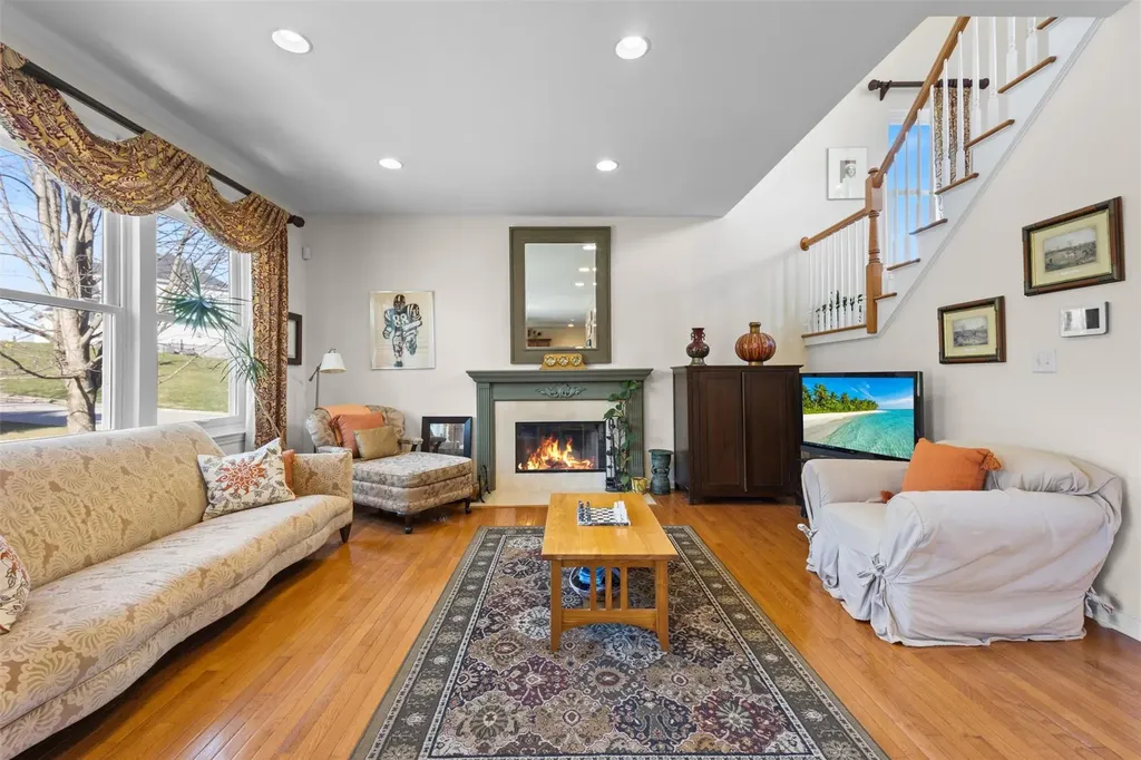 19 Arcadian Place Fishkill NY 12524