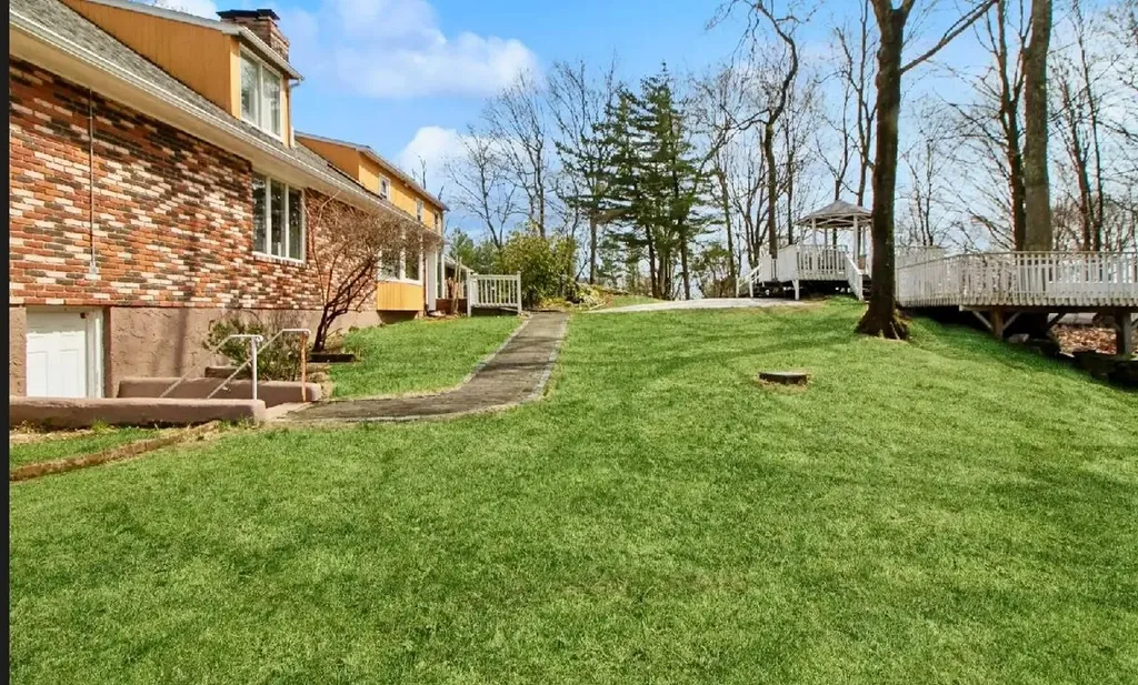 107 Park Lane West Harrison NY 10604