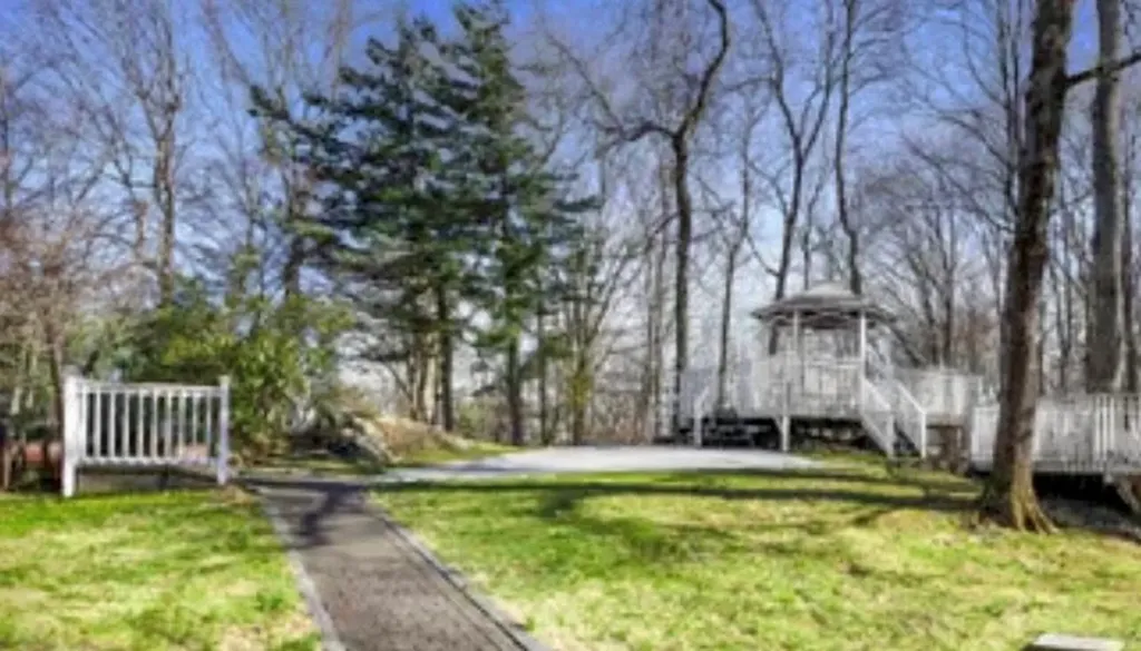 107 Park Lane West Harrison NY 10604