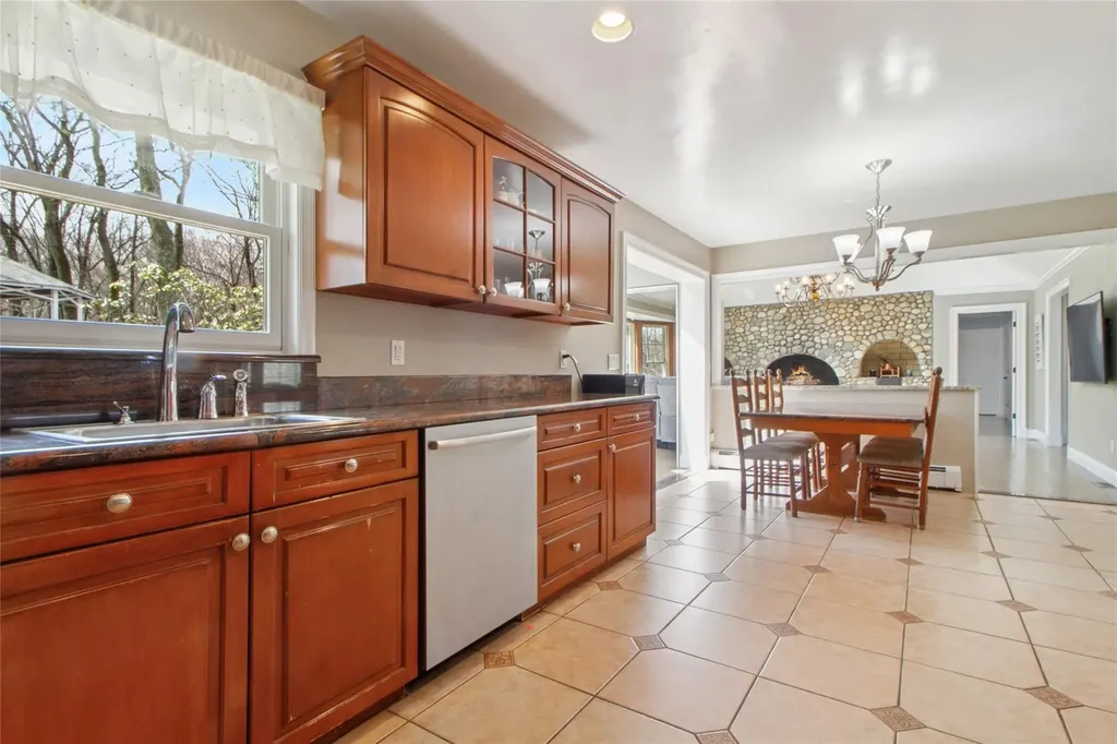 107 Park Lane West Harrison NY 10604
