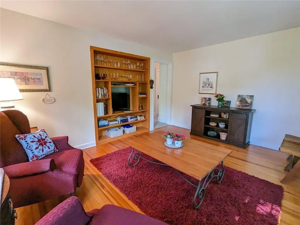 331 327 Route 100 Somers NY 10589