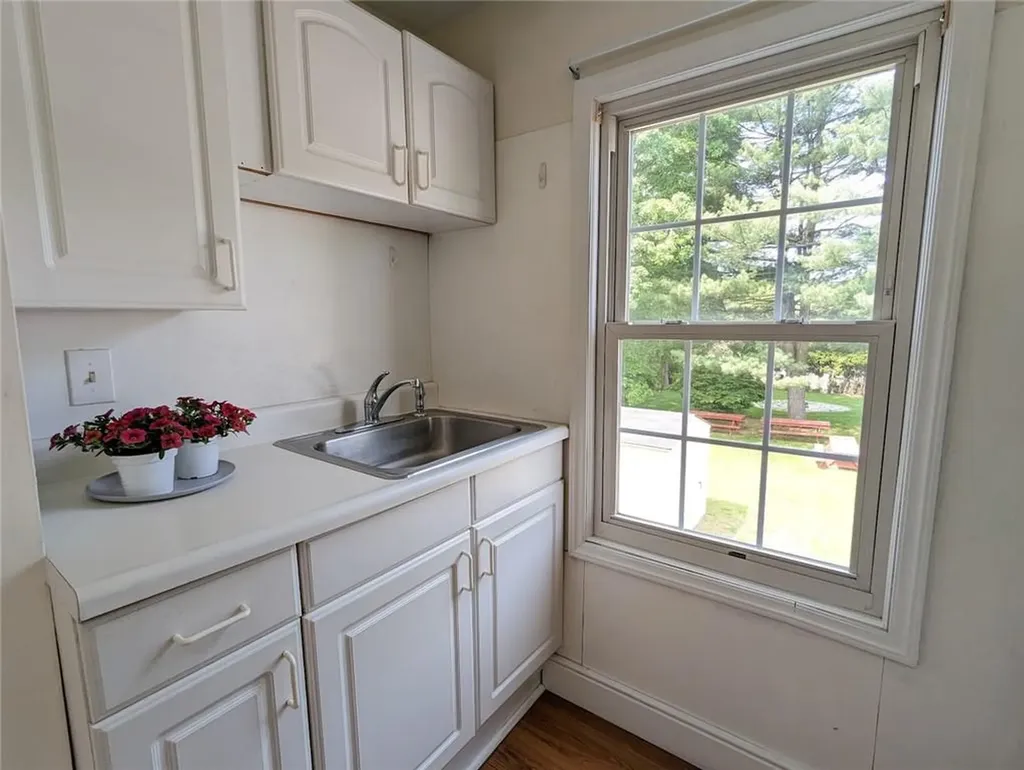 331 327 Route 100 Somers NY 10589