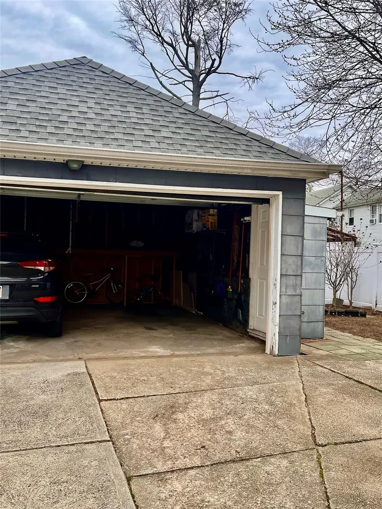 49 E Hawthorne Avenue Valley Stream NY 11580