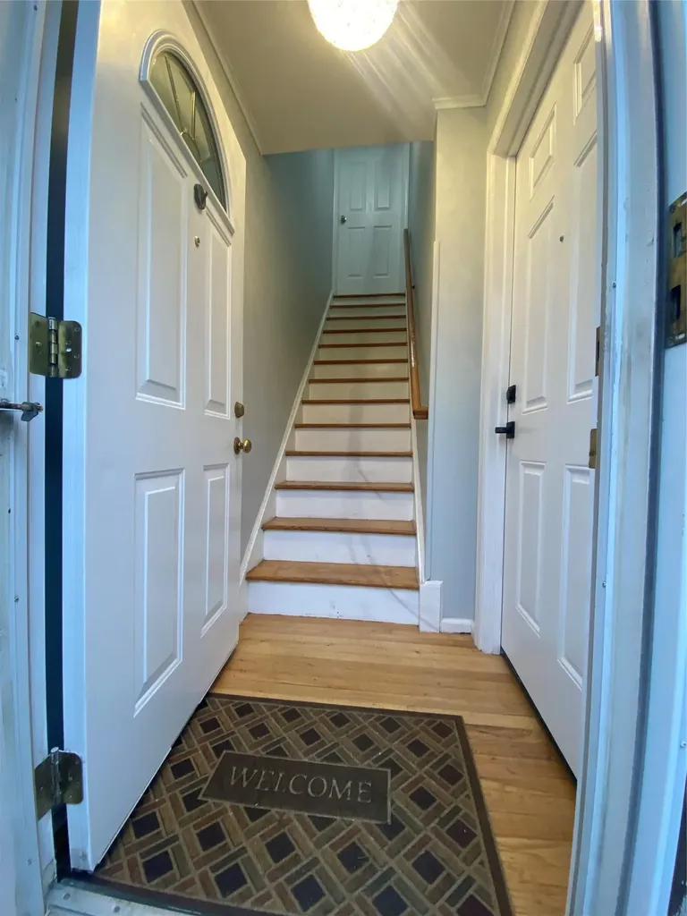 49 E Hawthorne Avenue Valley Stream NY 11580