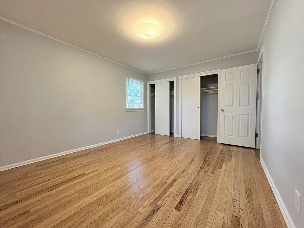 49 E Hawthorne Avenue Valley Stream NY 11580