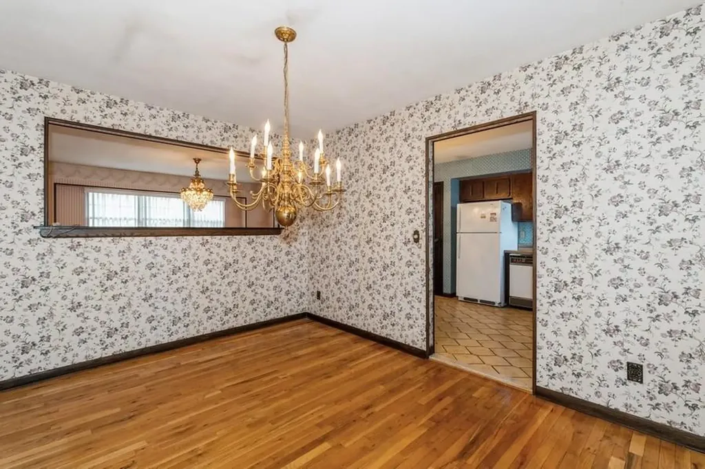 10 Anne Drive Selden NY 11784