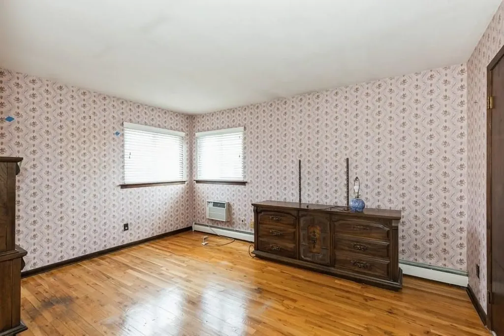 10 Anne Drive Selden NY 11784