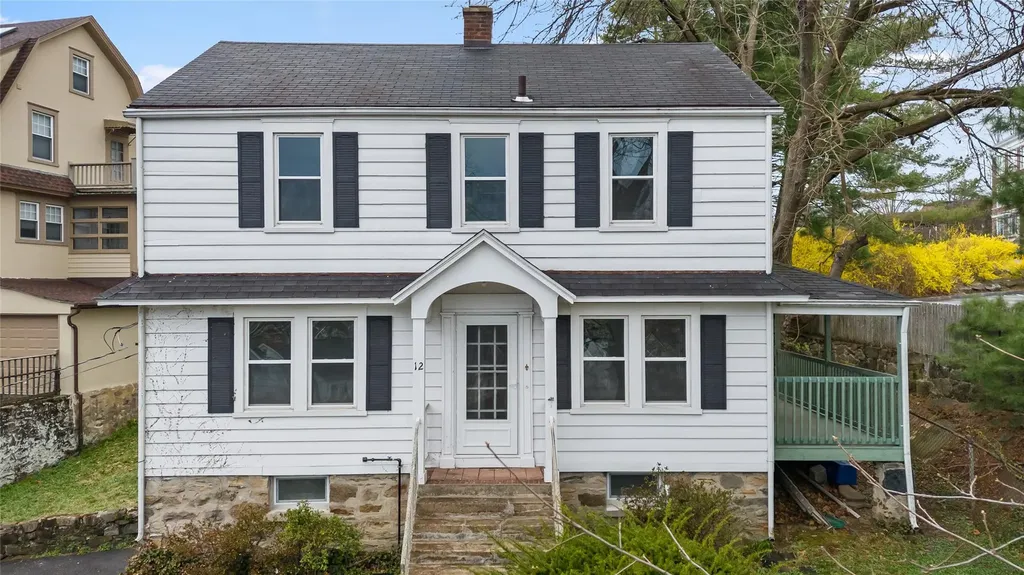 12 Bolling Place Greenwich CT 06830