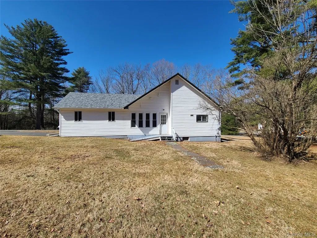 1095 State Route 17b Mongaup Valley NY 12762