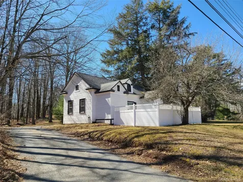 1095 State Route 17b Mongaup Valley NY 12762