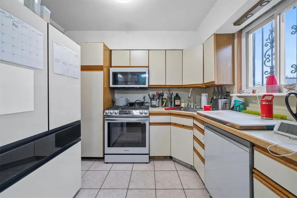 1026 Swinton Avenue Bronx NY 10465