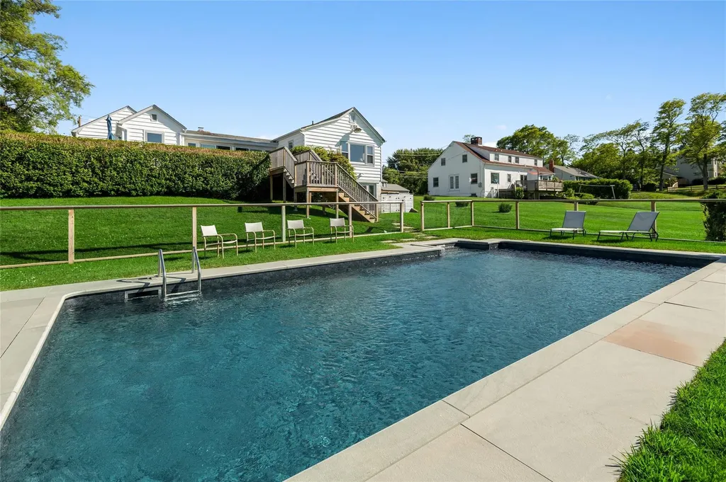 100 S Fairview Avenue East Hampton NY 11954