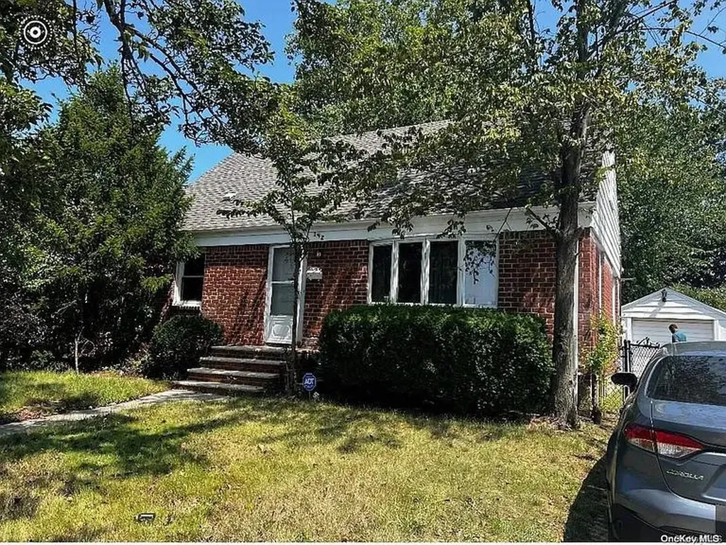 1420 Dutch Broadway Elmont NY 11003
