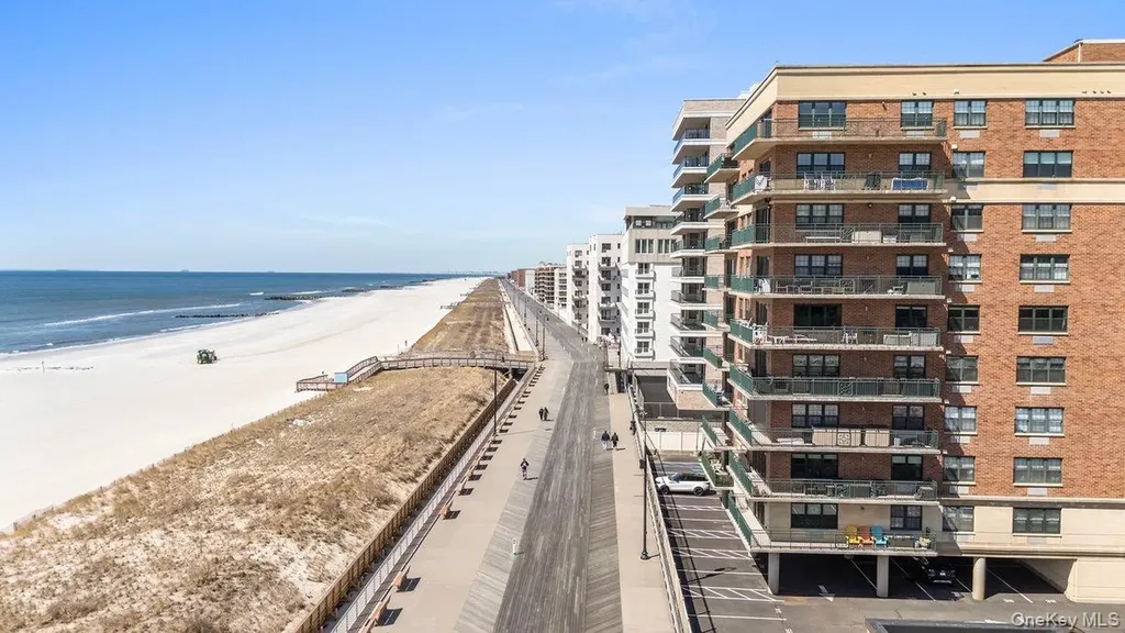 26 W Broadway Long Beach NY 11561
