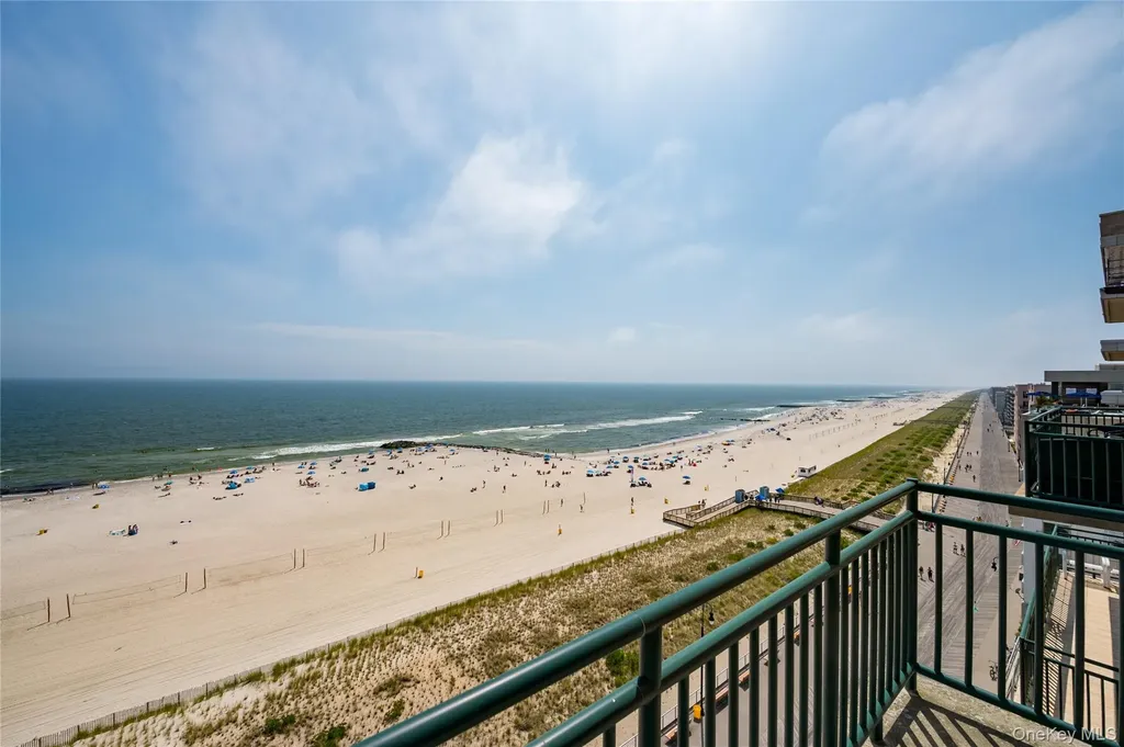 26 W Broadway Long Beach NY 11561