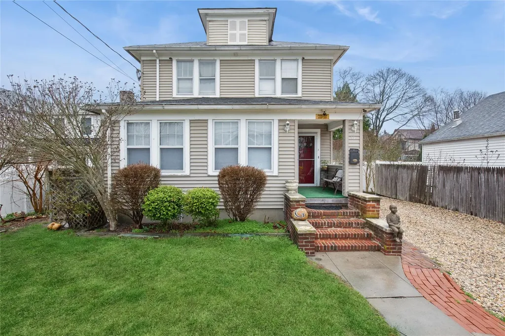 59 Carman Street Patchogue NY 11772