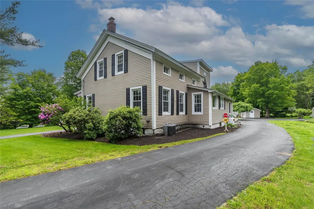 160 Mill Street Wallkill NY 12589
