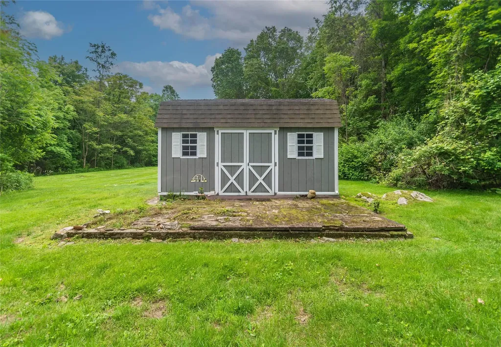 160 Mill Street Wallkill NY 12589