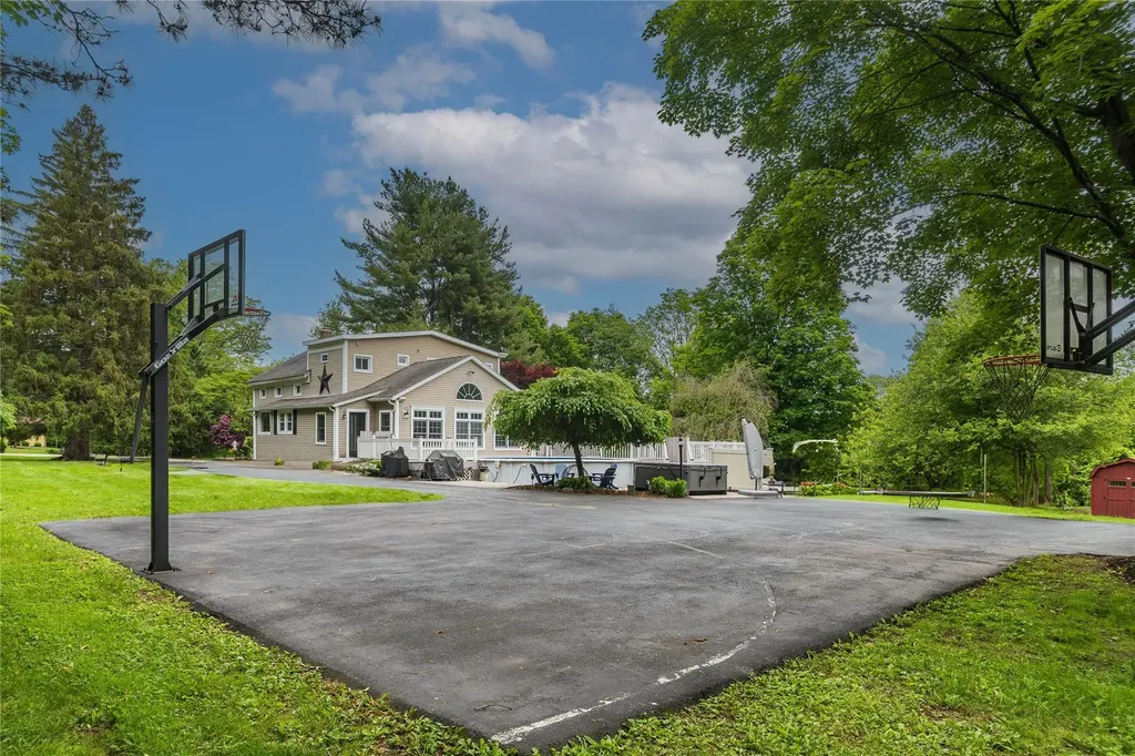 160 Mill Street Wallkill NY 12589