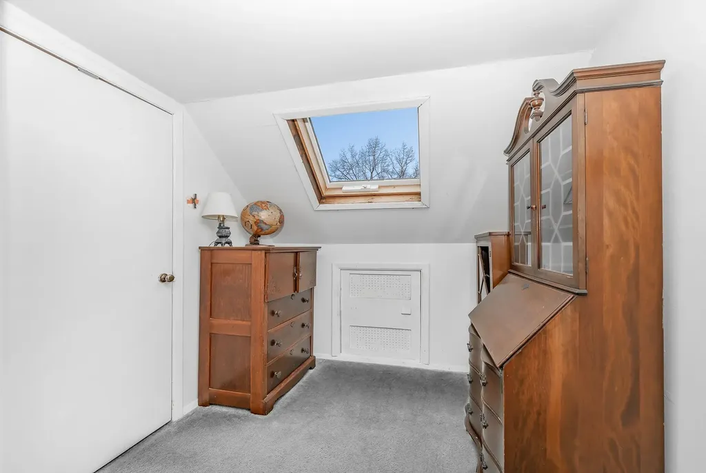 37 Marksman Lane Levittown NY 11756