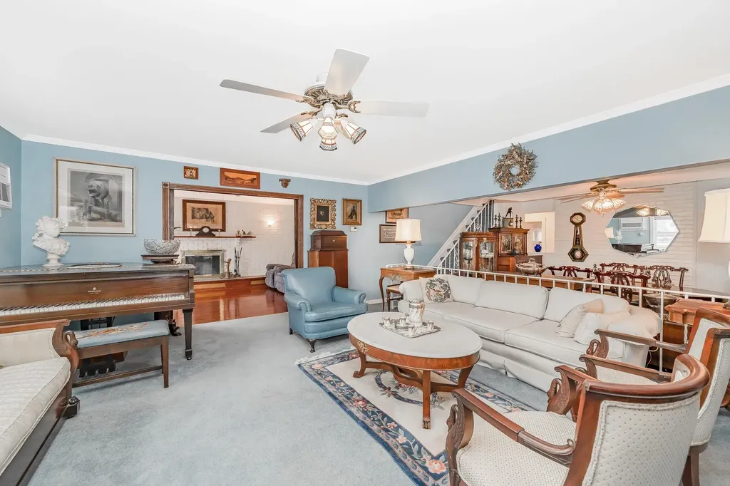 37 Marksman Lane Levittown NY 11756