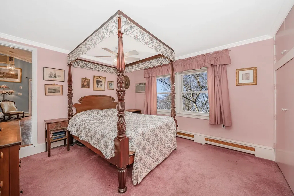 37 Marksman Lane Levittown NY 11756