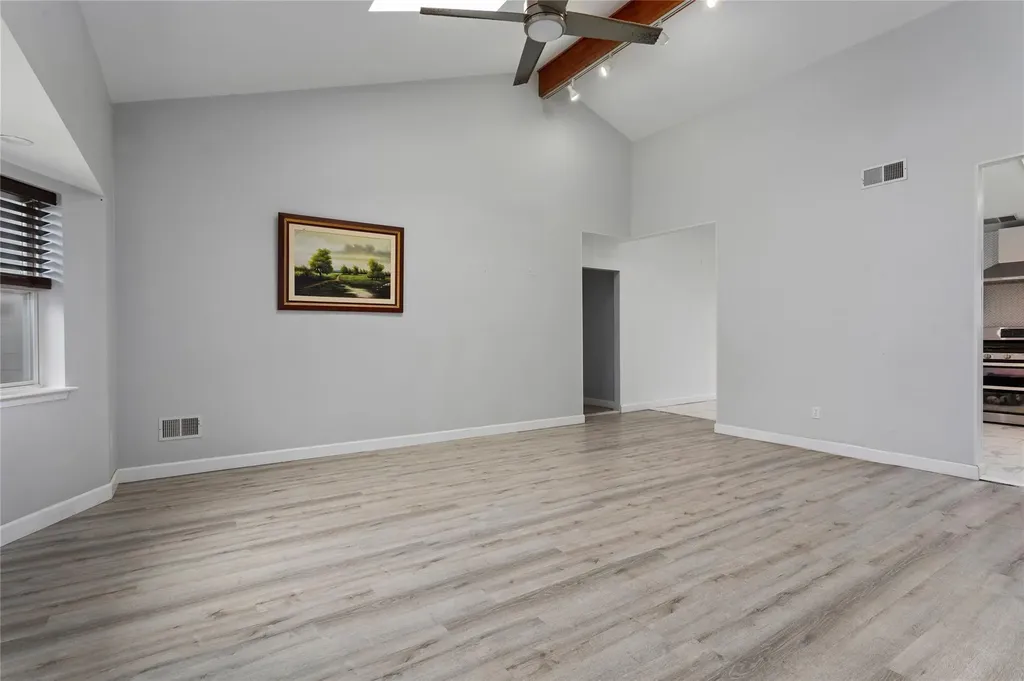 17 Pine Cone Lane Islandia NY 11749