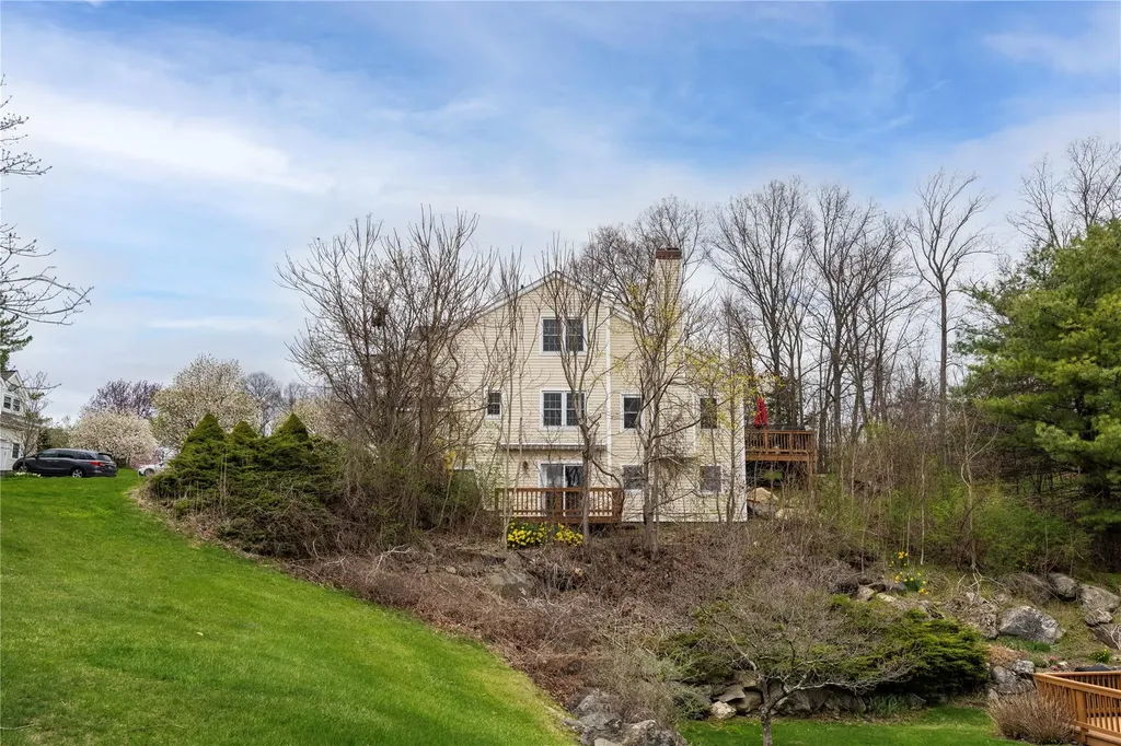34 Spruce Ridge Drive Fishkill NY 12524