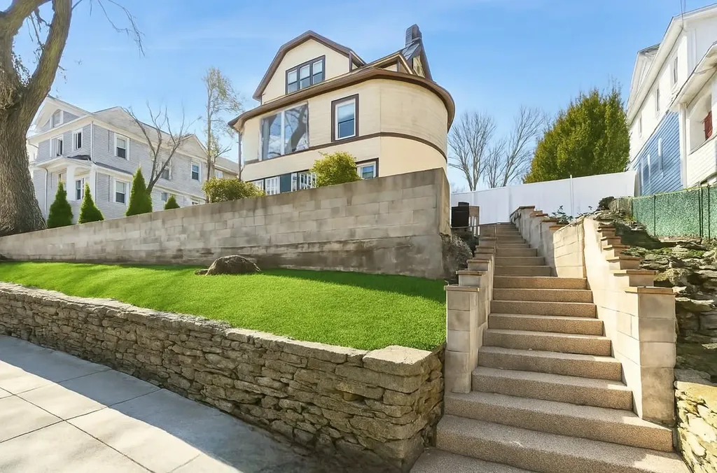 22 Landscape Avenue Yonkers NY 10705