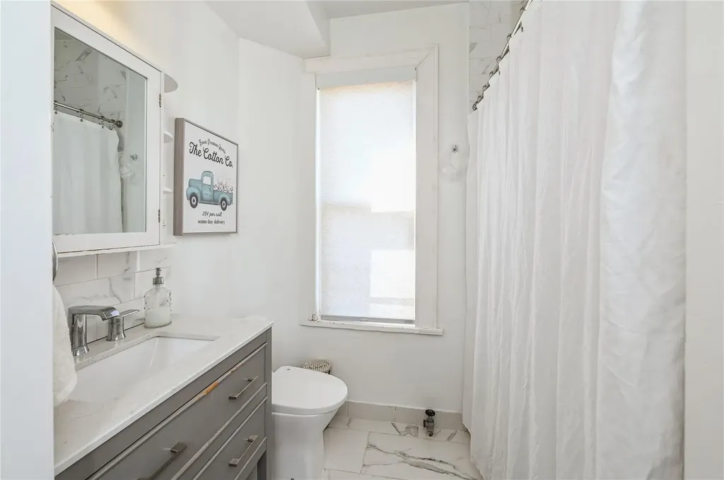 22 Landscape Avenue Yonkers NY 10705