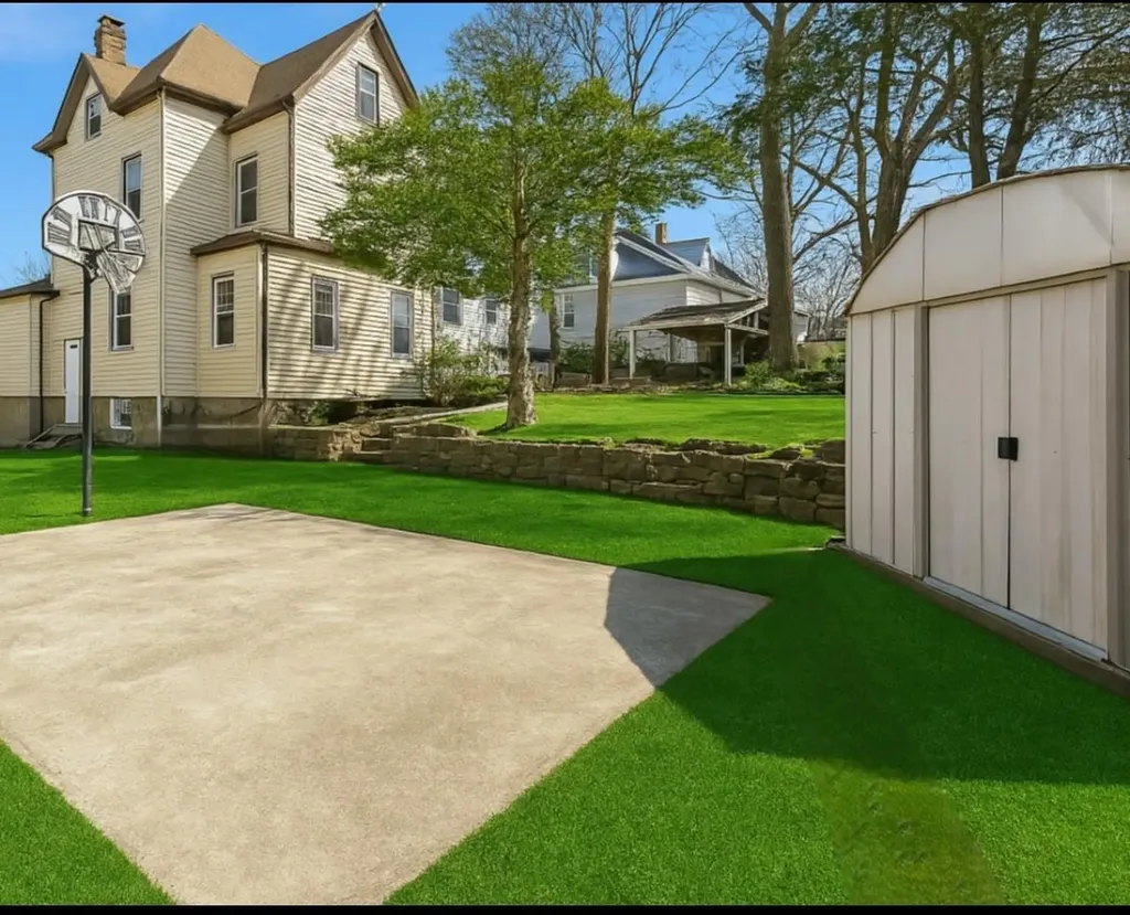 22 Landscape Avenue Yonkers NY 10705
