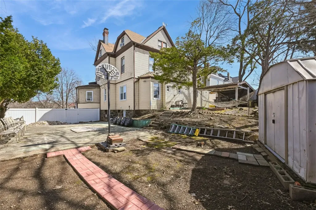 22 Landscape Avenue Yonkers NY 10705