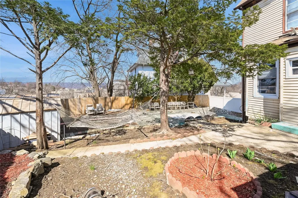 22 Landscape Avenue Yonkers NY 10705