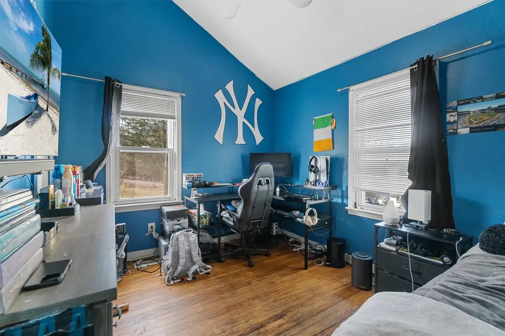 49 Lakeside Drive New Windsor NY 12553