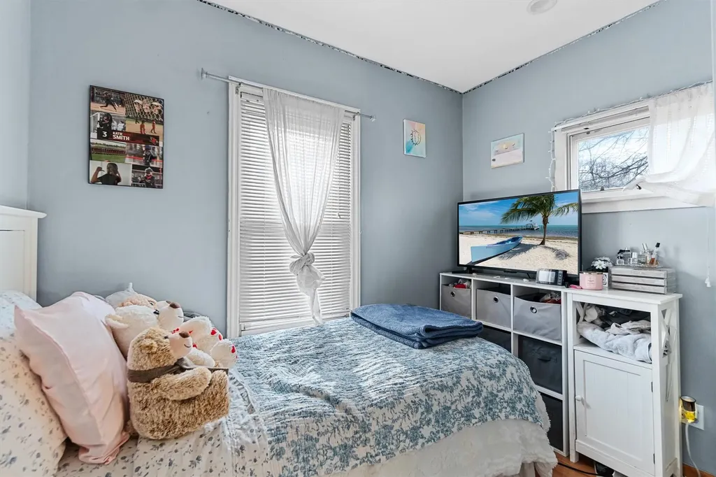 49 Lakeside Drive New Windsor NY 12553