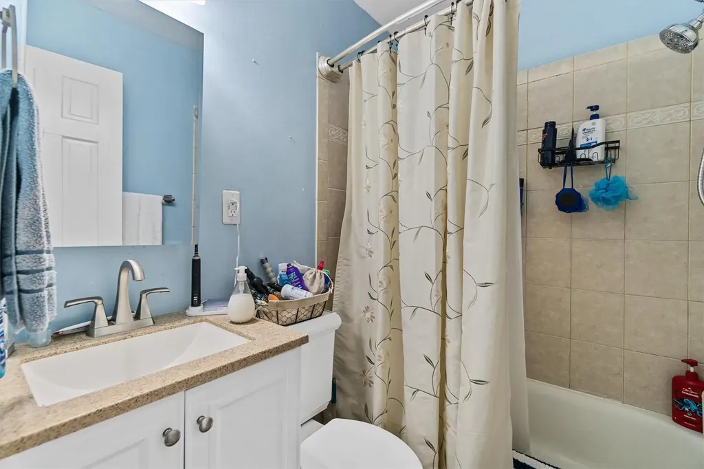 49 Lakeside Drive New Windsor NY 12553