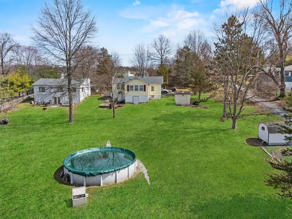 49 Lakeside Drive New Windsor NY 12553