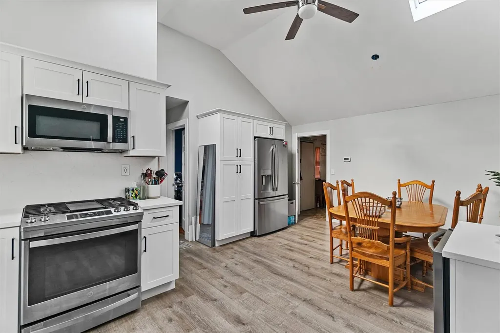 49 Lakeside Drive New Windsor NY 12553