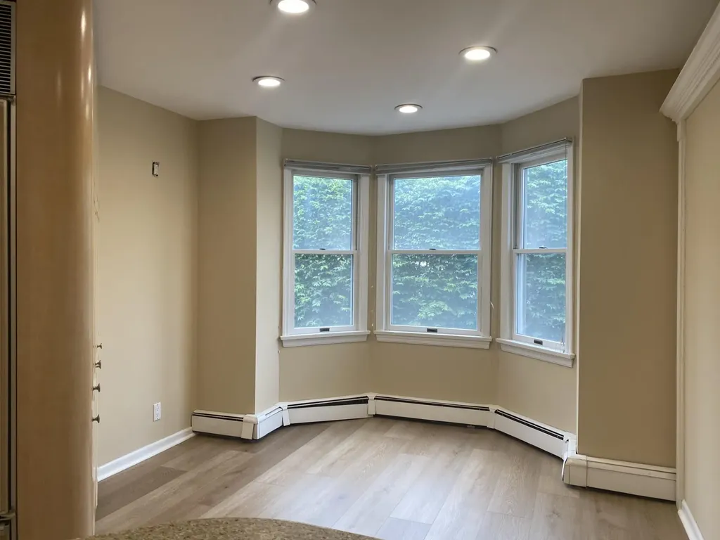 19 Mill Lane Huntington NY 11743