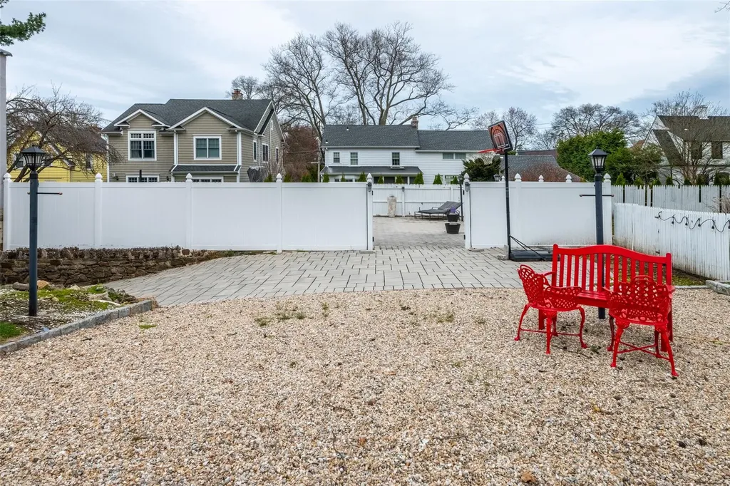 401 Carroll Avenue Mamaroneck NY 10543