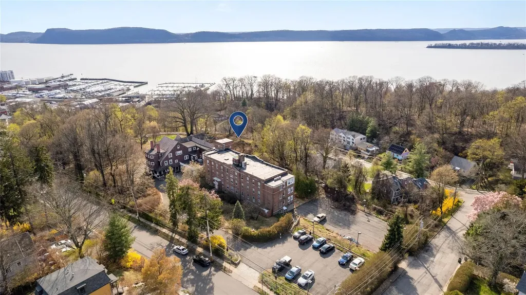 25 N Malcolm Street Ossining NY 10562