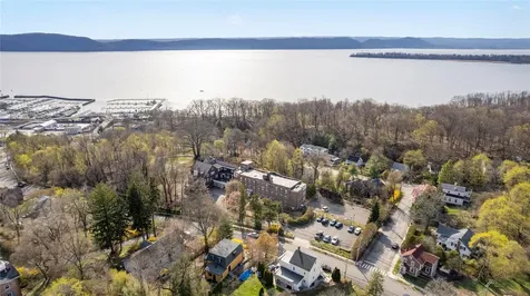 25 N Malcolm Street Ossining NY 10562
