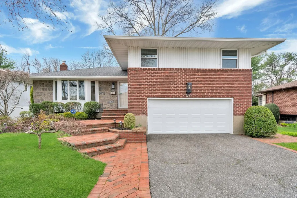 57 Glenwood Road Plainview NY 11803