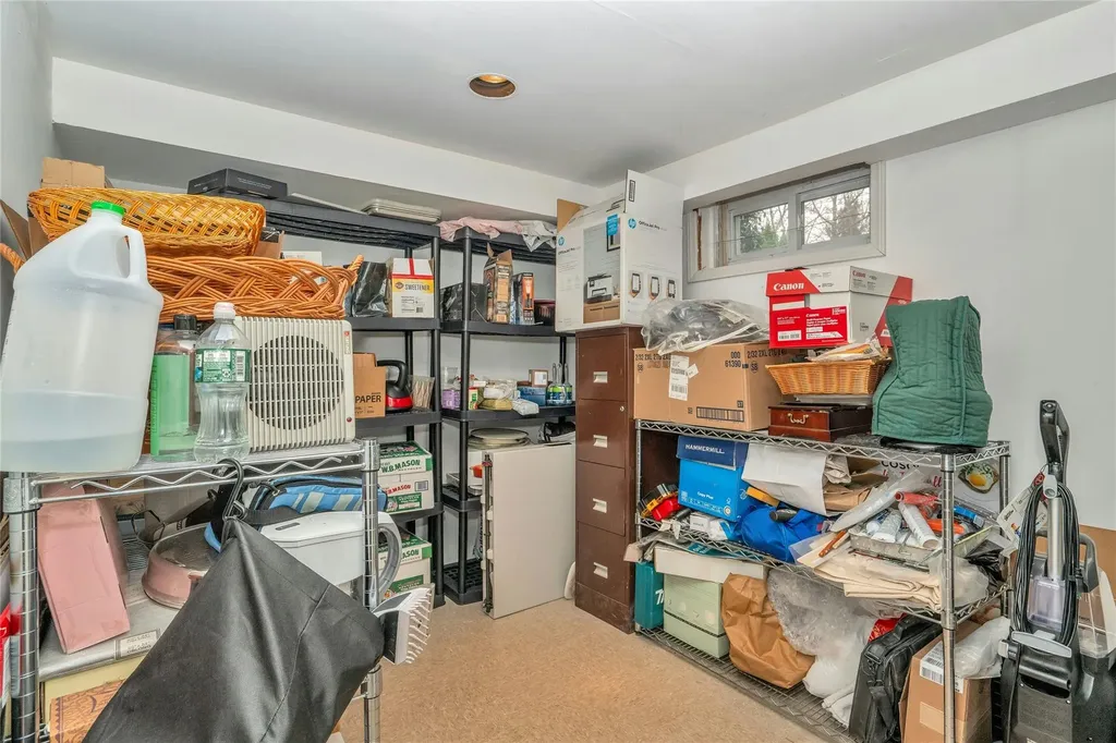 57 Glenwood Road Plainview NY 11803