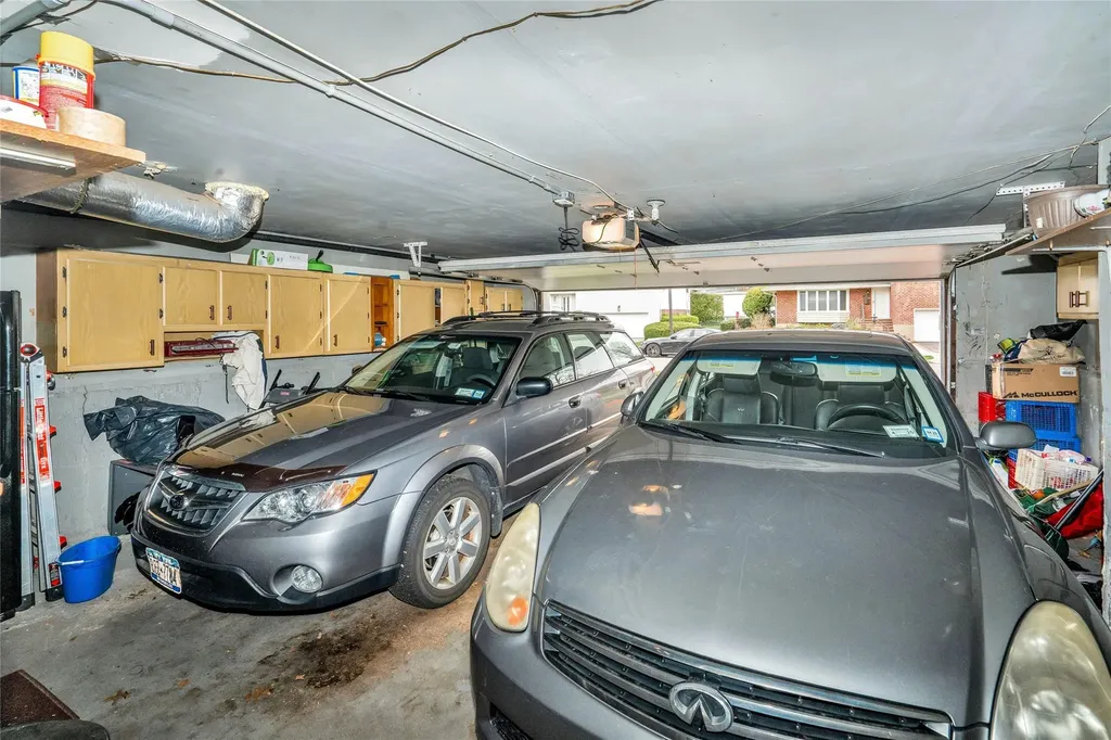 57 Glenwood Road Plainview NY 11803